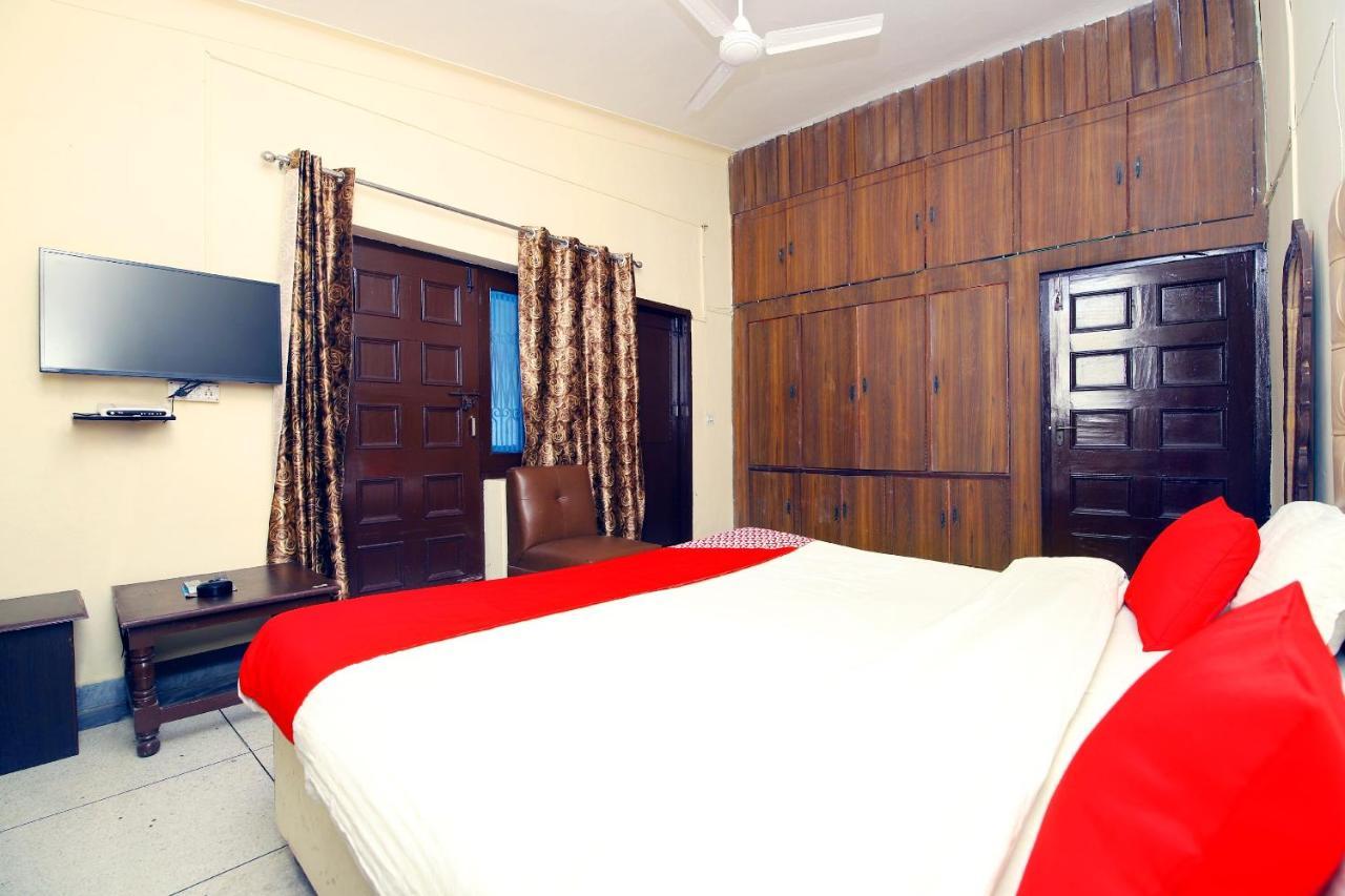 Oyo 8670 Hotel Usha Palace Mussoorie Eksteriør billede