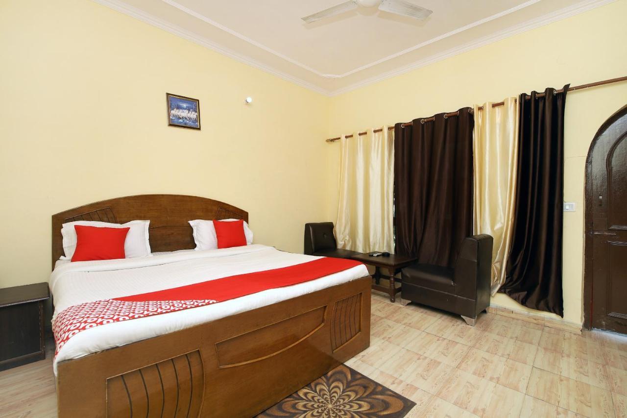 Oyo 8670 Hotel Usha Palace Mussoorie Eksteriør billede