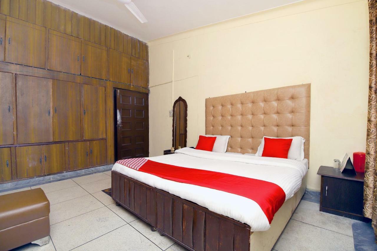 Oyo 8670 Hotel Usha Palace Mussoorie Eksteriør billede
