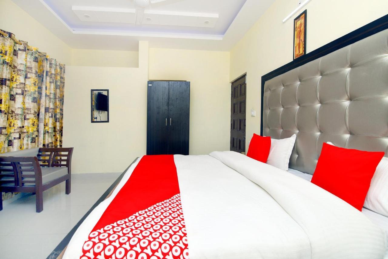 Oyo 8670 Hotel Usha Palace Mussoorie Eksteriør billede
