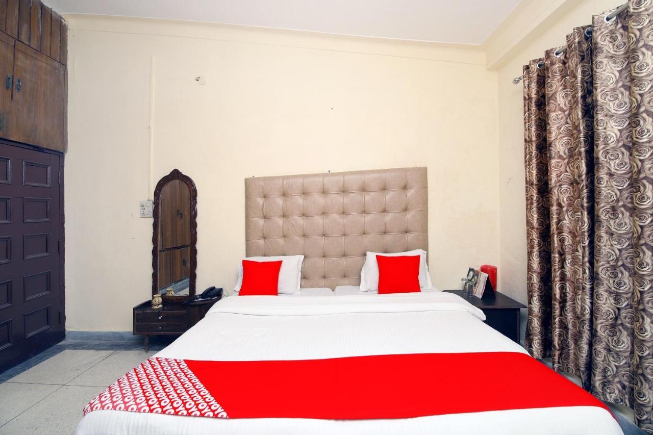 Oyo 8670 Hotel Usha Palace Mussoorie Eksteriør billede